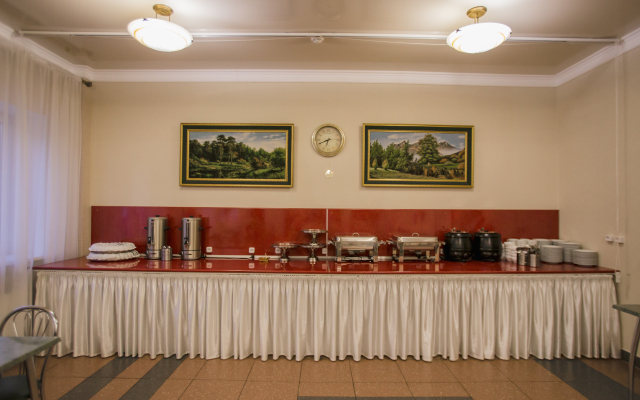 Snezhny bars Hotel