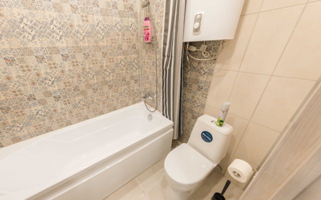 Apartamenty Zit' Horoso v 10 minutah peskom ot AEROPORTA
