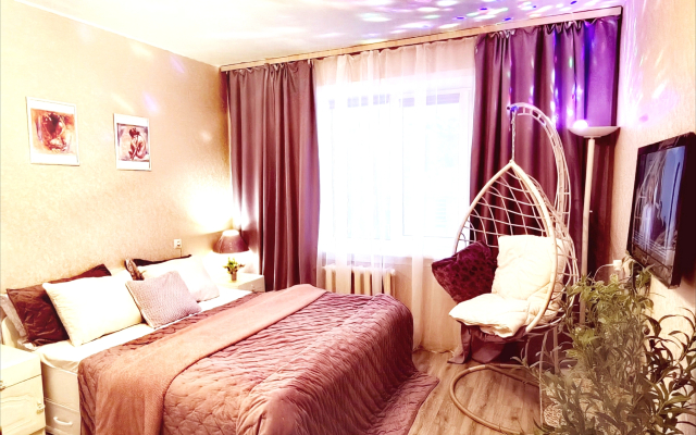 Квартира 2 кв посуточно Академгородок, ул. Героев Труда 35А