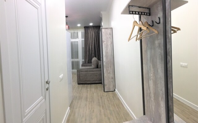 Simsim Na Estonskoy Apartments