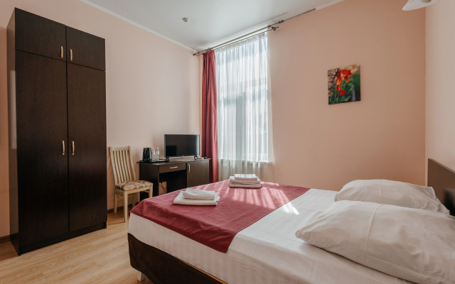 Edeil Hotel