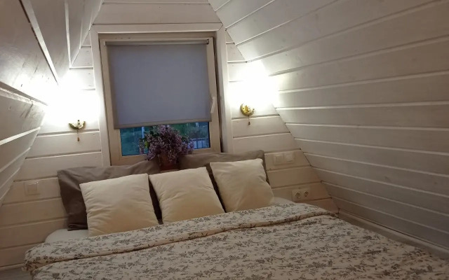 Hide Forest Private House