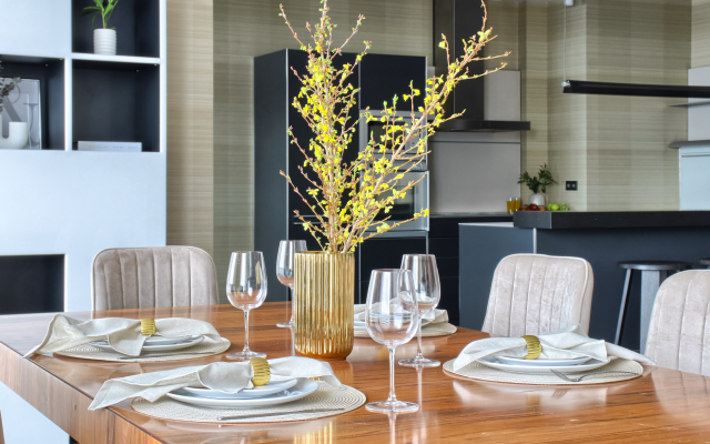 MyhomeYourhome with Panoramic View on Pesochnaya Embankment 12Apartments