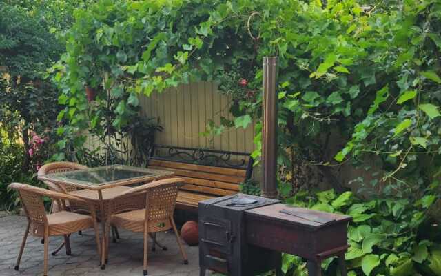 Salyut Vera Guest House