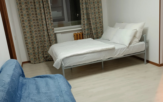 Semeynaya Flat
