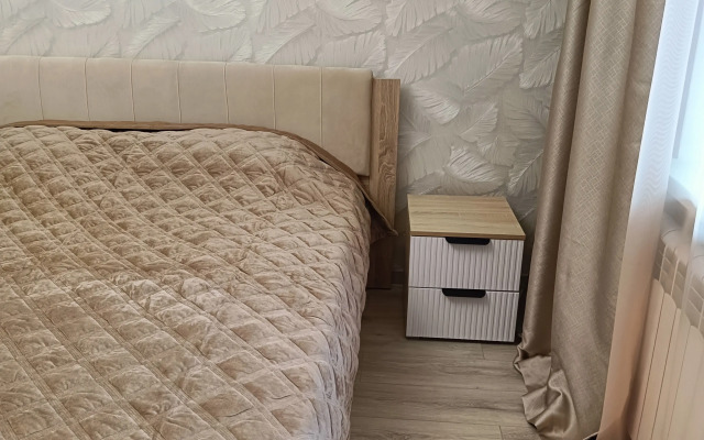 Na Verkhnem Ozere Flat