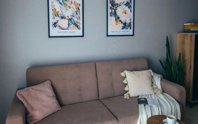 Na Pervoy Linii Flat