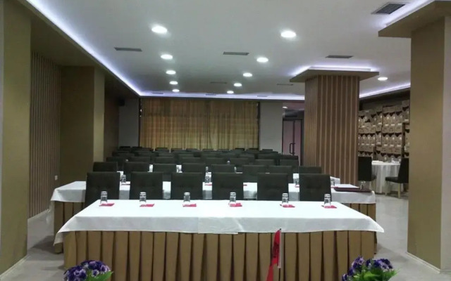 Pogradeci Hotel