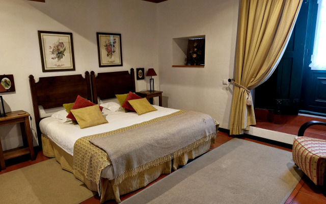 Отель Замок Casa de Santa Ana de Beira