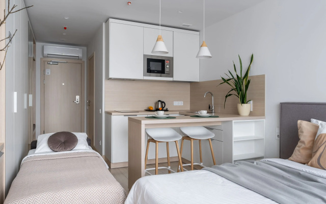 Pinot Grigio with a panoramic view of the Island of Dreams Apartments