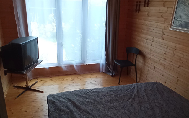Dom U Vody S Bankoy Private House