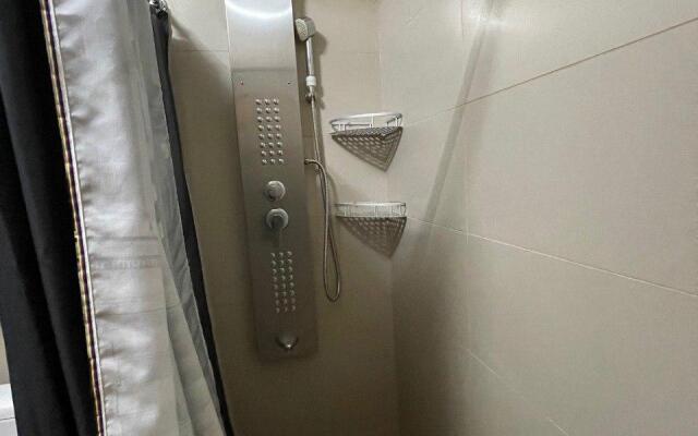 Апартаменты White на Комарова 45