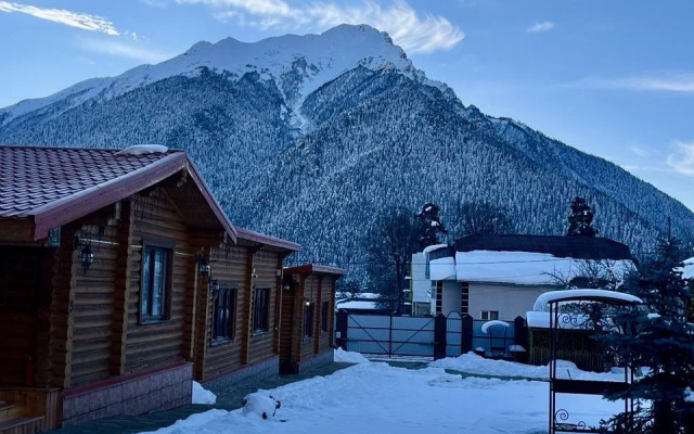 Dykhanie Gor Recreation Camp
