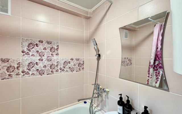 Odnokomnatnaya Na Usolke Tkacheva 17/1 Flat