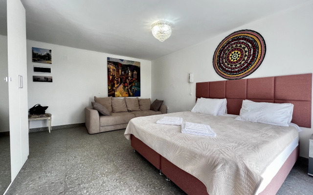 Kvartira Na Mayake S Vidom Na More Flat