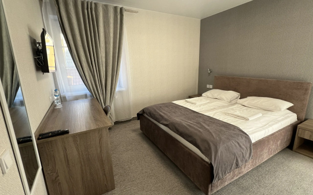 Astra Guest house