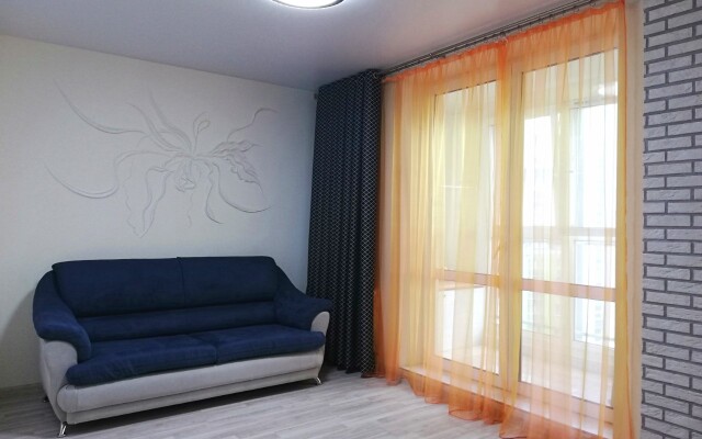 Uyutnaya Svetlaya Kvartira Okolo Metro Molodezhnaya Apartments