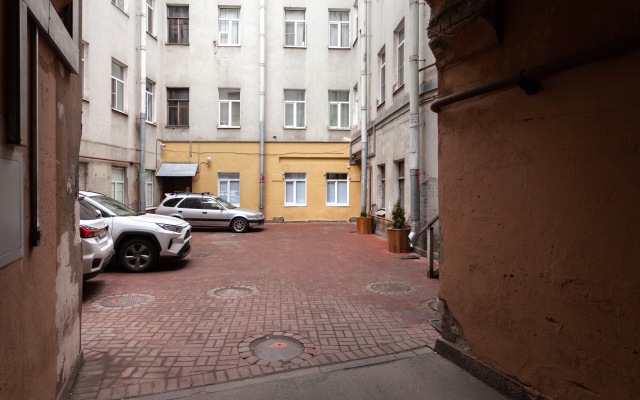 Happy Rooms Pushkarskaya Apartment