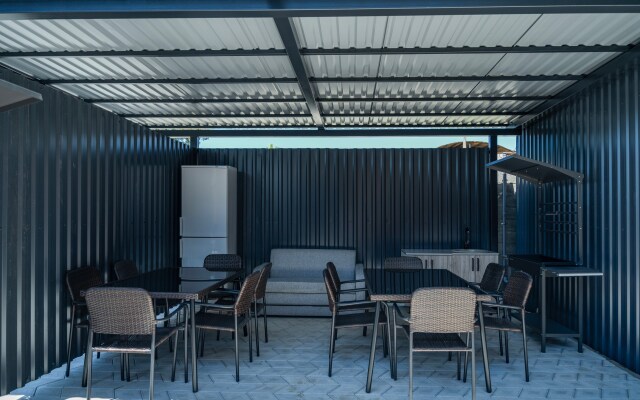Dionis Hotel