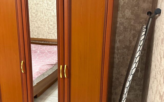 Apartamenty Uyutnaya 2-Kh Komn. Kvartira Nedaleko Ot Tsentra I Metro
