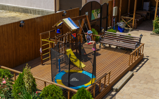 Lazurit Guest House