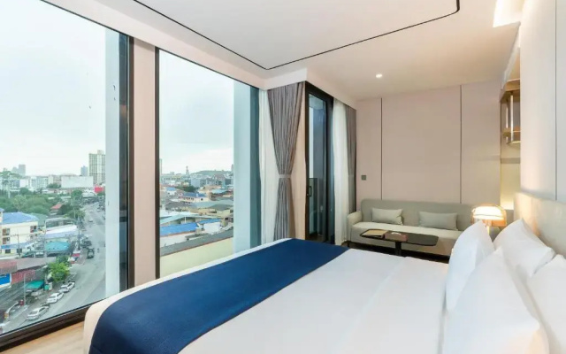Arbour  And Residence Pattaya