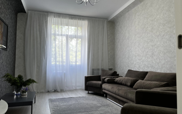 U Growne Plazo Apartments