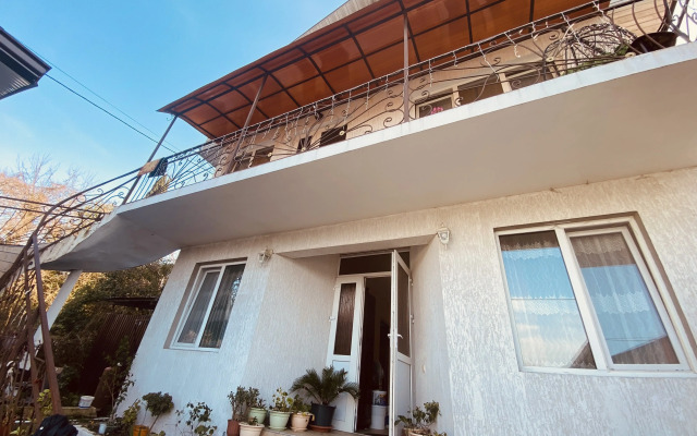 Lika Guest House