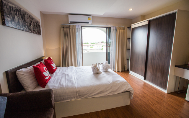 ZEN Rooms Soi Chom Chan Apartments