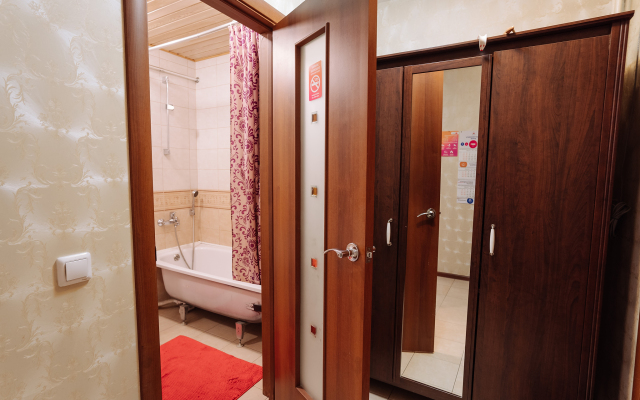"9 Nochey" Na Sofyi Kovalevskoy 16 #1 Apartments