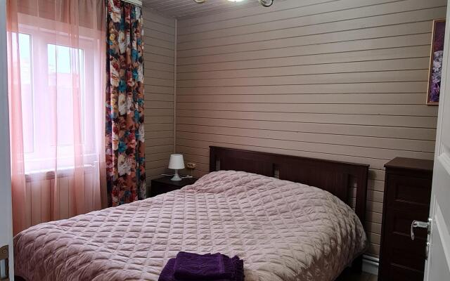 S Krasnym Zalom Private house