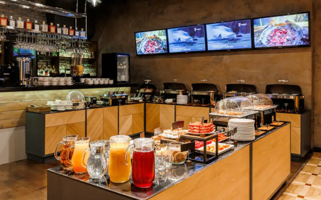 Отель Azimut Кемерово