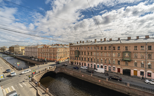 Na Naberezhnoy Kanala Griboyedova Apartments