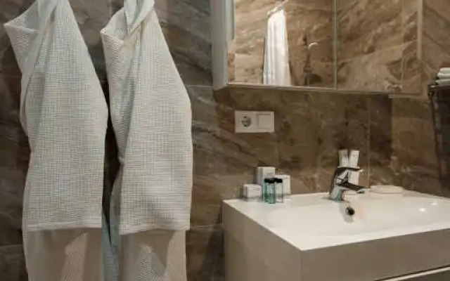 S vidom na more i s balkonom Apartments