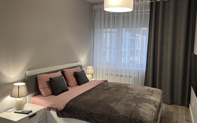 Yevrodvushka V Tsentre Ryadom S Naberezhnoy Flat