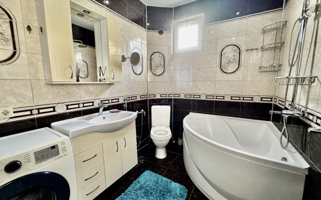 V 3 Minutakh ot Morya Private House