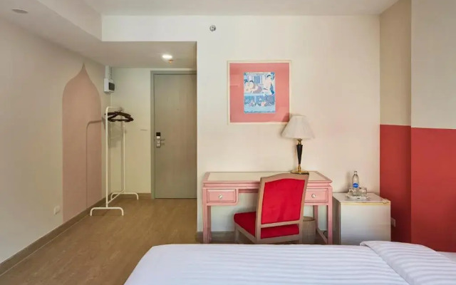 Отель 56 Surawong Hotel Bangkok