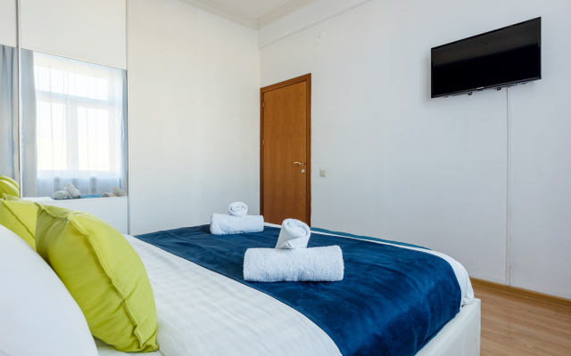 Апартаменты БонАпарт 3-х комнатные на Большой Дорогомиловской 9