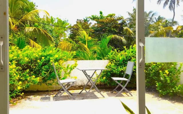 Sea Breeze Hotel