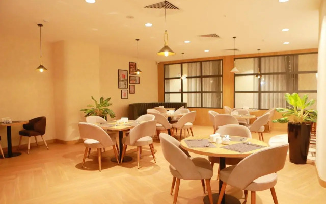 Отель Hilton Garden Inn Termez Airitom