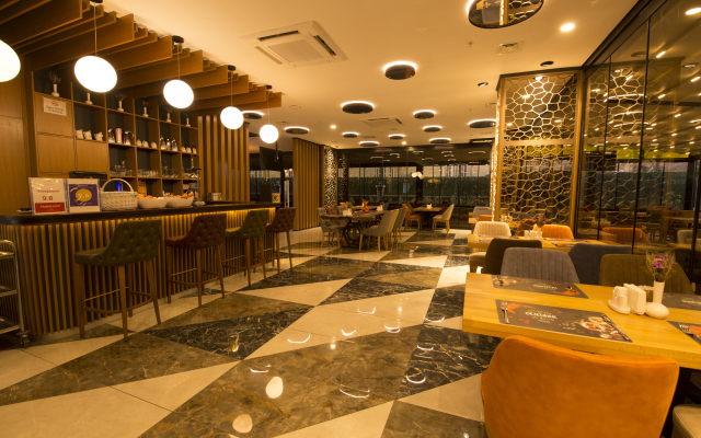 New Garden Hotel