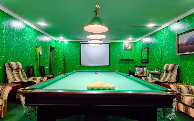 Отель Golden House