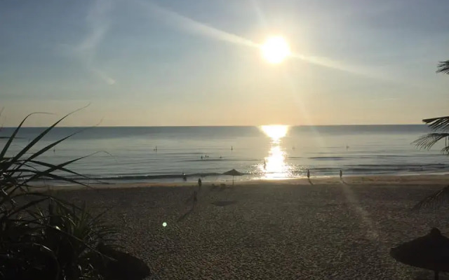 Lang Co Beach Resort