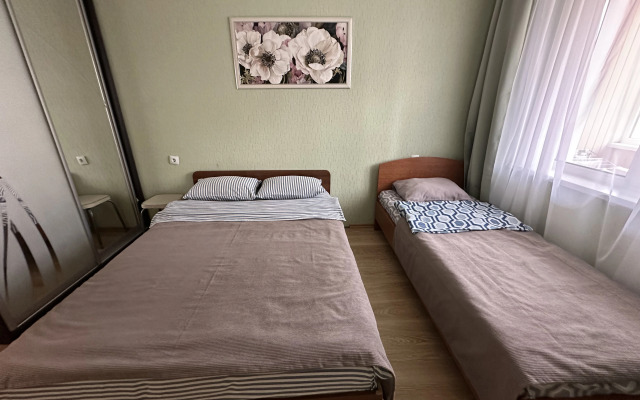 Dvukhkomnatnaya v 10 Minutakh Peshkom ot Naberezhnoy Flat
