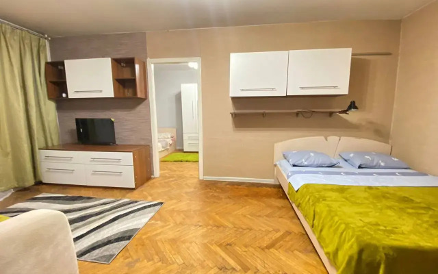 Квартира Просторная Рядом с Метро от Центра