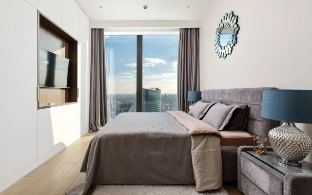73rd Floor Apartment with Stunning View