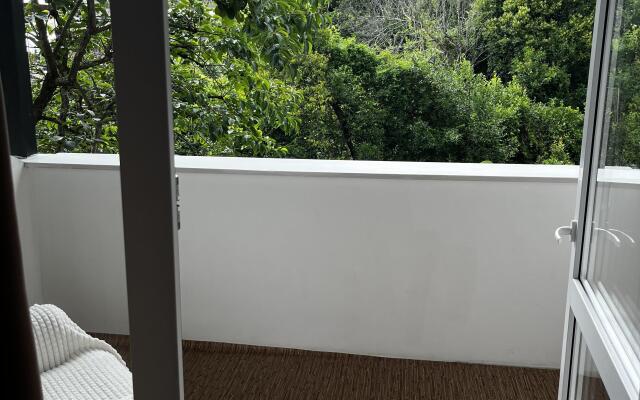 Whitehouse Guest house