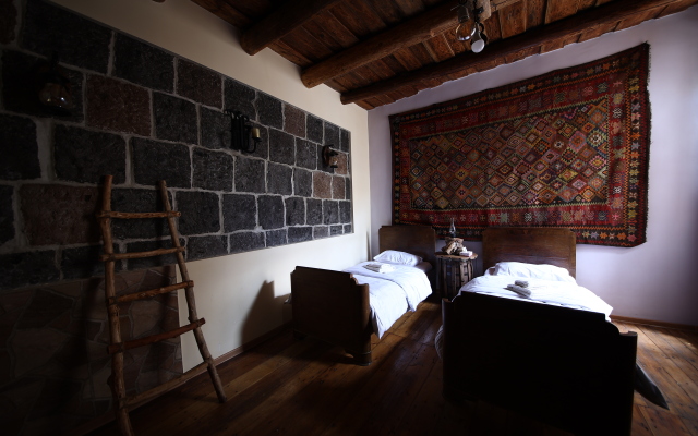 Alashkert Guest house