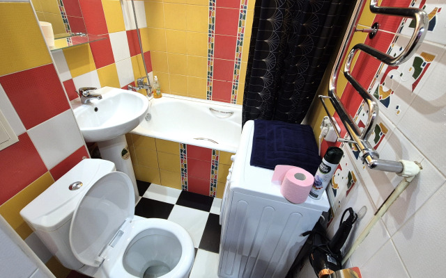 Квартира 2х Комн в Центре на Дзержинского