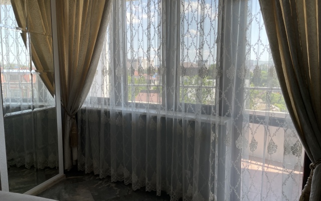 Kvartira V Elitnom Dome Flat